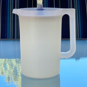 Tupperware 2 Quart Frosted White Pitcher with Blue Lid